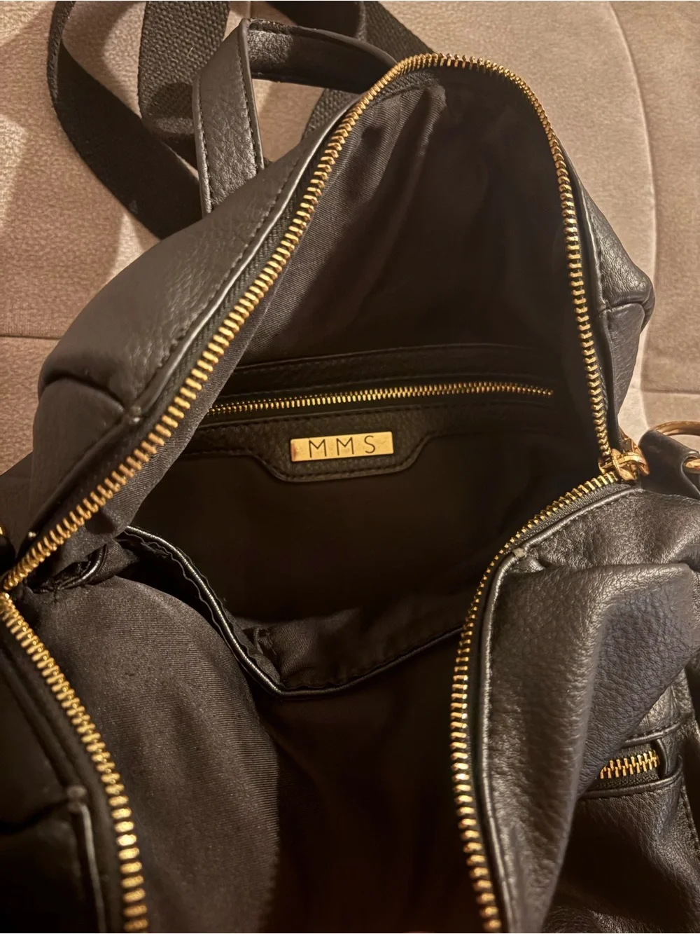 Backpack - Picture 5 of 7